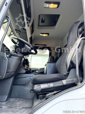 Kühlkoffer-LKW MERCEDES-BENZ 1830 Actros 5, LBW,  Tiefkühler, Carrier 900