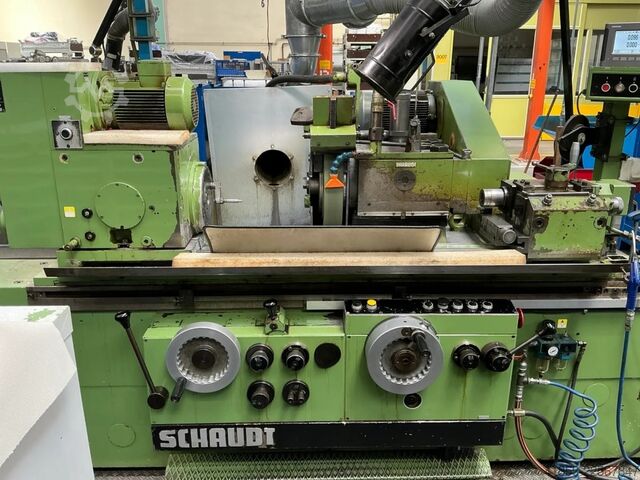 Cylindrical Grinding Machine SCHAUDT E550 N 1000