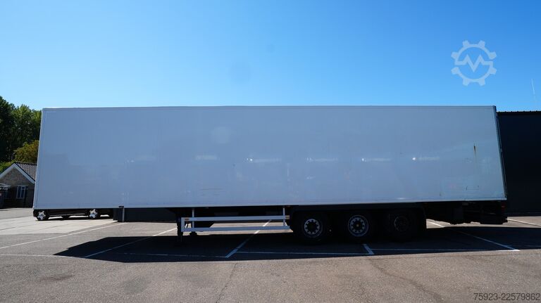 Kühl-/Tiefkühltransport Chereau 3 Axle frigo trailer Carrier Vector 1800