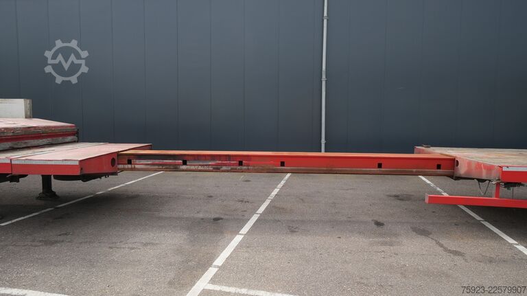 Semi low-loader Nooteboom MCO-48-03V 3 axle semi low loader extendable