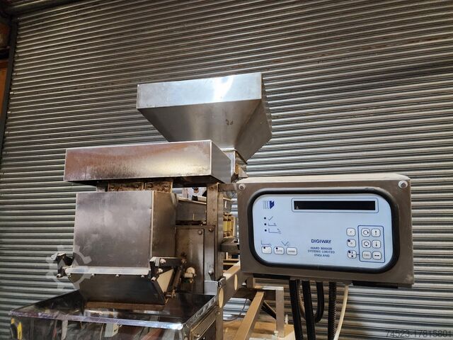 Weighing & filling machine Ward Bekker Systems Linear Weigher LZ142