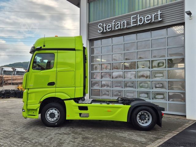Standard tractor unit MERCEDES-BENZ Actros 1851 LS Öl-Retarder Standklima Mirror Big
