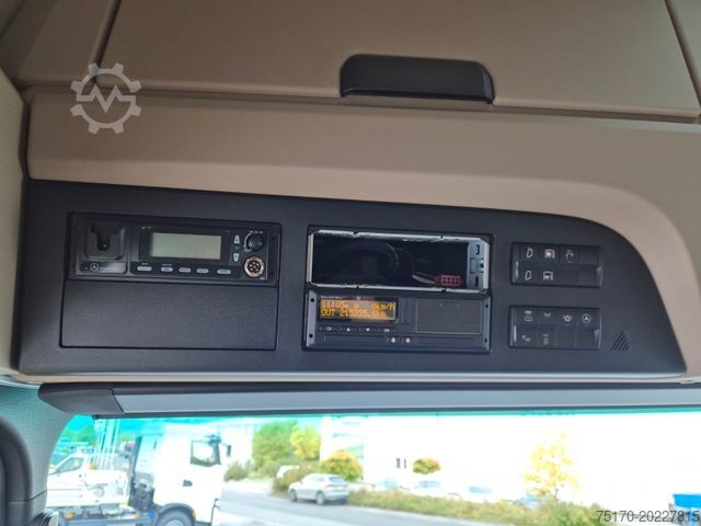 Standard tractor unit MERCEDES-BENZ Actros 1851 LS Öl-Retarder Standklima Mirror Big