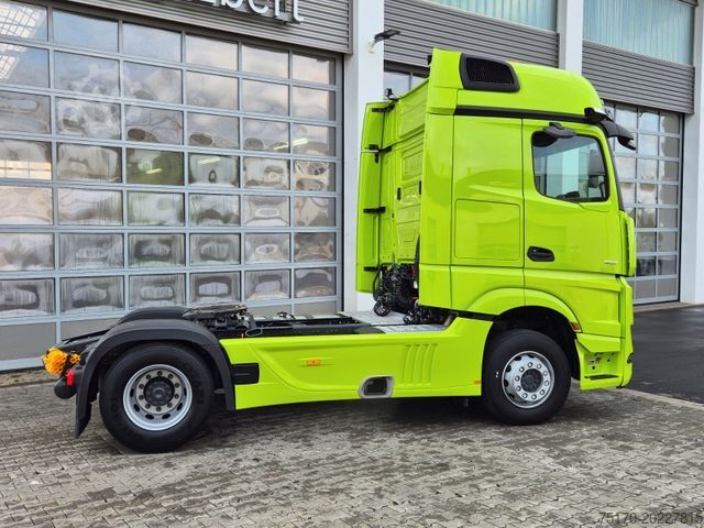 Standard tractor unit MERCEDES-BENZ Actros 1851 LS Öl-Retarder Standklima Mirror Big
