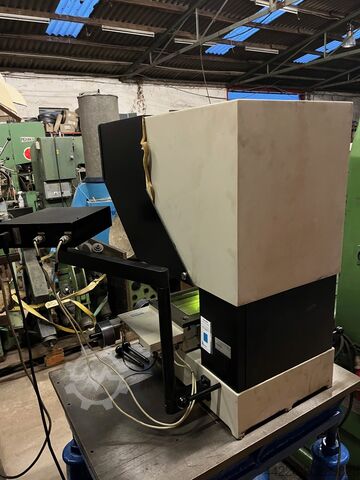 Measuring projector Schunk Werth Optimus 300-1