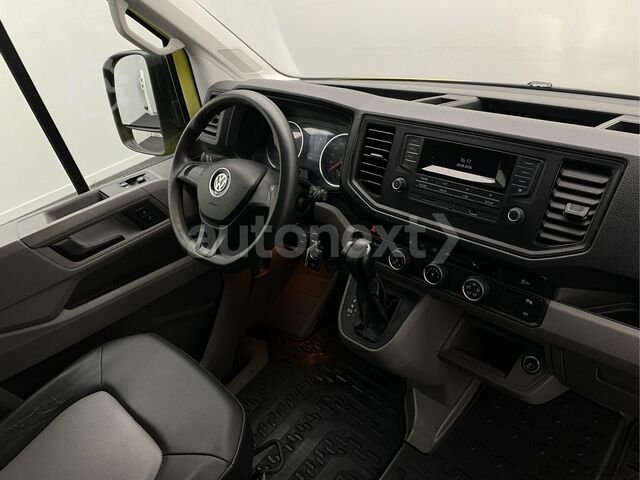 Kleinbus VW Crafter 35 Aut. *Rollstuhl-Rampe* 8-Sitze (5449)