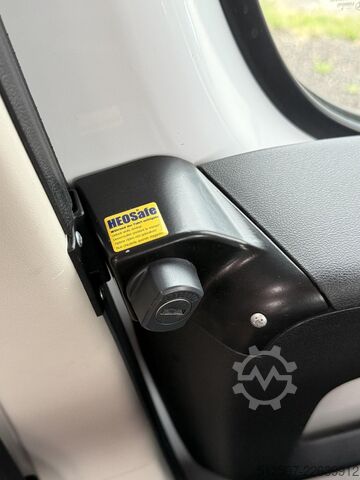 Teilintegriertes Wohnmobil SUNLIGHT T 58 SAT/TV,Solar,RFK,Markise