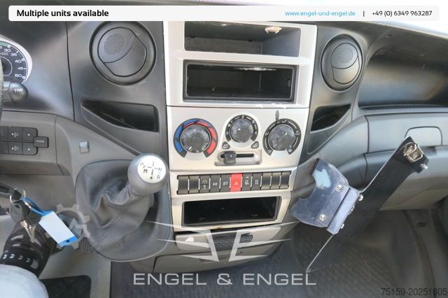 Transporter mit Koffer iveco Daily 35 S11 C30C AUTOMATIK KAMERA MAXI Regale LUFT DURCHGANG