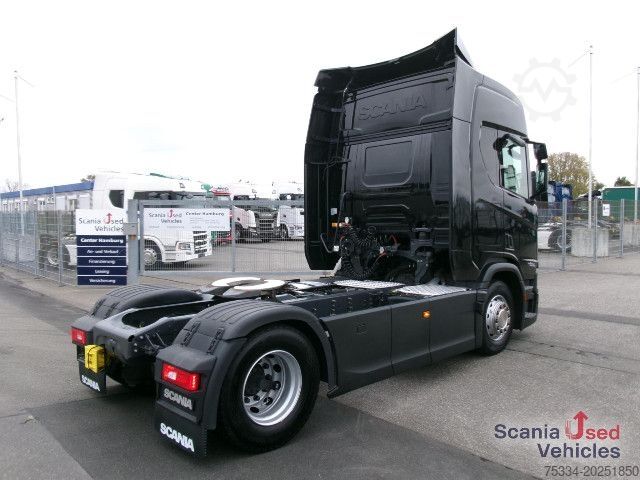 Standard tractor unit Scania R 450 A4x2NA