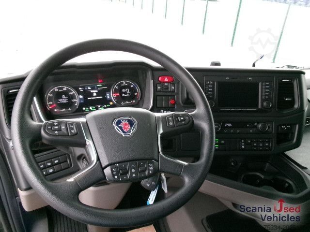 Standard tractor unit Scania R 450 A4x2NA