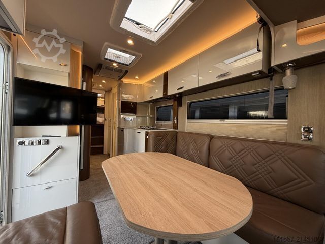 Integrated camper BÜRSTNER Elegance I 910 G 700 W Solar, 7000km, Hubstützen