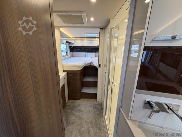 Integrated camper BÜRSTNER Elegance I 910 G 700 W Solar, 7000km, Hubstützen