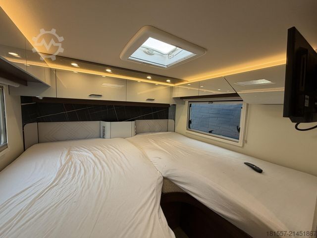 Integrated camper BÜRSTNER Elegance I 910 G 700 W Solar, 7000km, Hubstützen