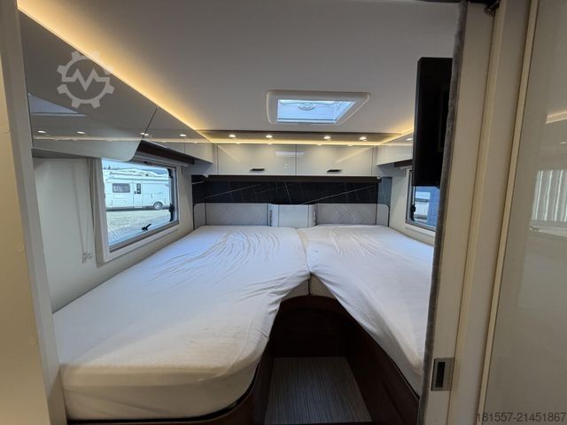 Integrated camper BÜRSTNER Elegance I 910 G 700 W Solar, 7000km, Hubstützen