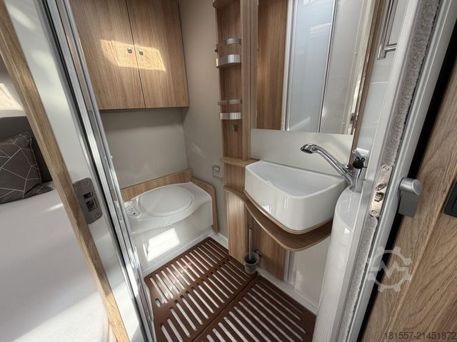 Semi-integrated camper KNAUS Sky Ti 590 MF Platinium  1. Hand, Lithium, Navi