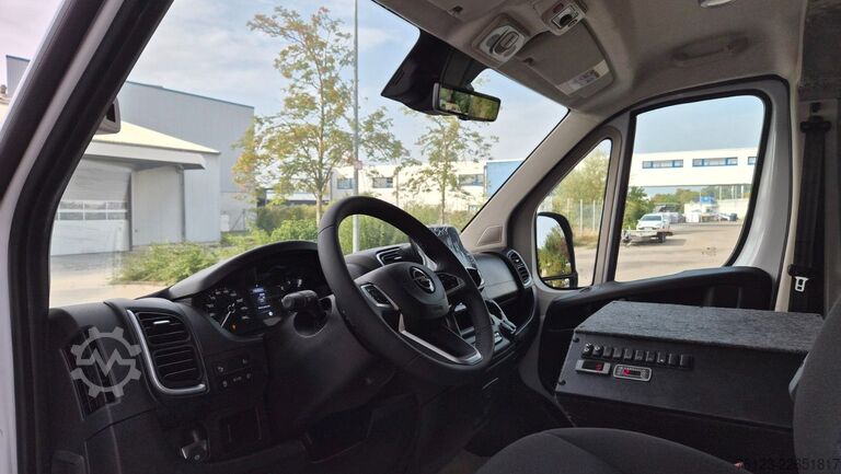 Kleinbus Opel Movano Bürgerbus Fiat Peugeot