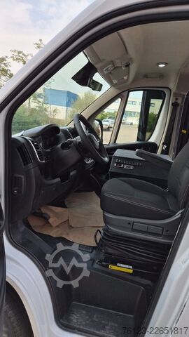 Kleinbus Opel Movano Bürgerbus Fiat Peugeot