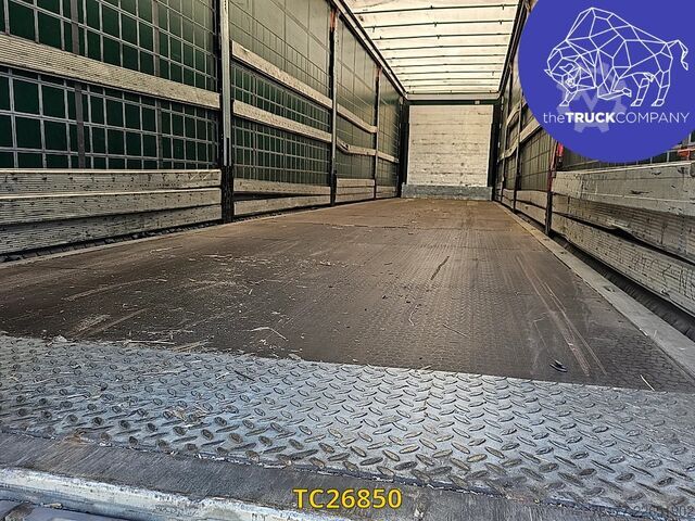 Sliding tarpaulins Schmitz Cargobull 