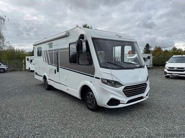 Integrated camper CARADO I 449