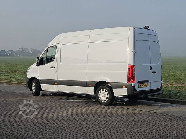 Hochdachkombi MERCEDES-BENZ SPRINTER 317 L2H2 Automaat Mbux