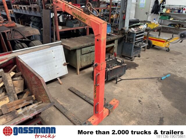 Truck mounted crane Palfinger Palettengabel