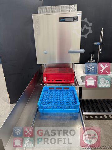 Hood-type dishwasher Winterhalter Typ PT-L Energy Plus.