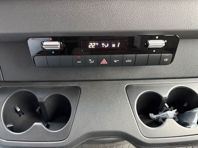 Curtain sider van MERCEDES-BENZ Sprinter 319 CDI 3665 DoKa AHK Klima LED