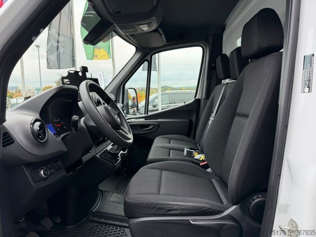 Box van MERCEDES-BENZ Sprinter 317 CDI 4325 Koffer LBW Klima Kamera