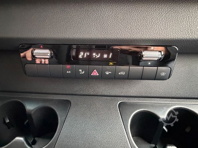 Curtain sider van MERCEDES-BENZ Sprinter 317 CDI 3665 9G DoKa AHK Klima Kamera