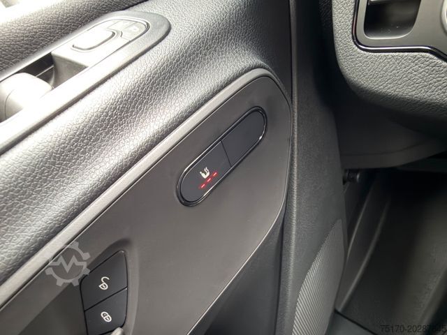 Pick-up van MERCEDES-BENZ Sprinter 317 CDI 3665 9G DoKa AHK Klima Kamera