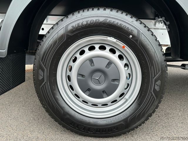 Curtain sider van MERCEDES-BENZ Sprinter 317 CDI 3665 9G DoKa AHK Klima