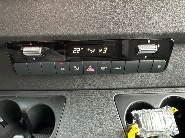 Curtain sider van MERCEDES-BENZ Sprinter 317 CDI 3665 9G DoKa AHK Klima
