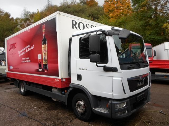 Box truck MAN TGL  12.220 / Koffer/LBW 3000 KG