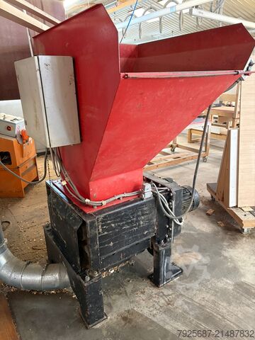 Holzzerkleinerer Untha RS30 4S Zerhacker