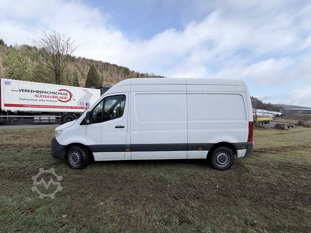 Kastenwagen Mercedes-Benz Sprinter 214