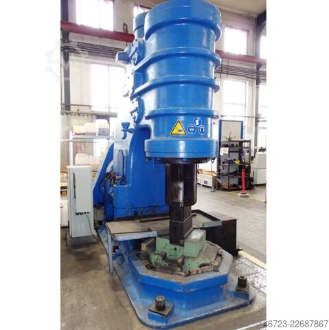 Forging press Beche L 9