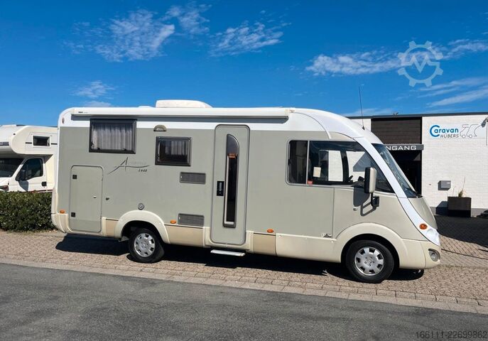 Integriertes Wohnmobil BÜRSTNER Aviano I640 G - Hub/Einzelbetten - 2 x Klima