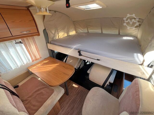 Integriertes Wohnmobil BÜRSTNER Aviano I640 G - Hub/Einzelbetten - 2 x Klima