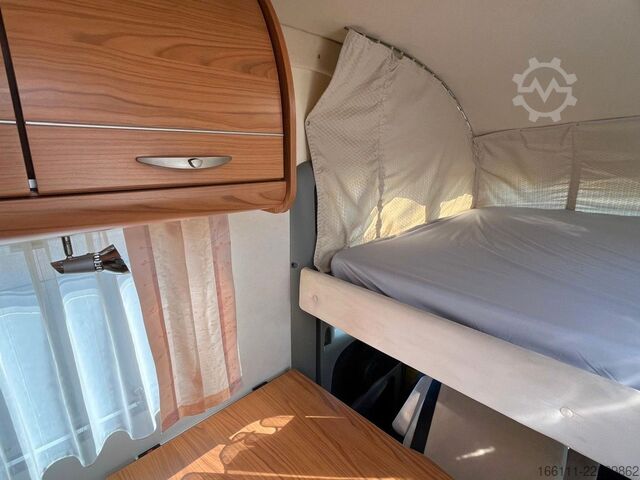 Integriertes Wohnmobil BÜRSTNER Aviano I640 G - Hub/Einzelbetten - 2 x Klima