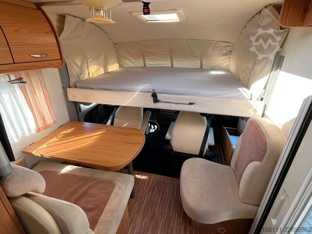 Integriertes Wohnmobil BÜRSTNER Aviano I640 G - Hub/Einzelbetten - 2 x Klima