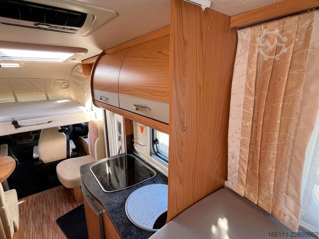 Integriertes Wohnmobil BÜRSTNER Aviano I640 G - Hub/Einzelbetten - 2 x Klima