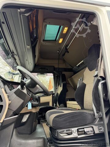 Standard-SZM MAN TGX 18.510 BLS A 4x2  *XLX*Intarder*2xTank*Stan...