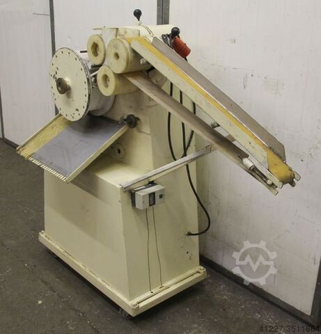 Pralinenformmaschine unbekannt Arbeitsbreite 110 mm