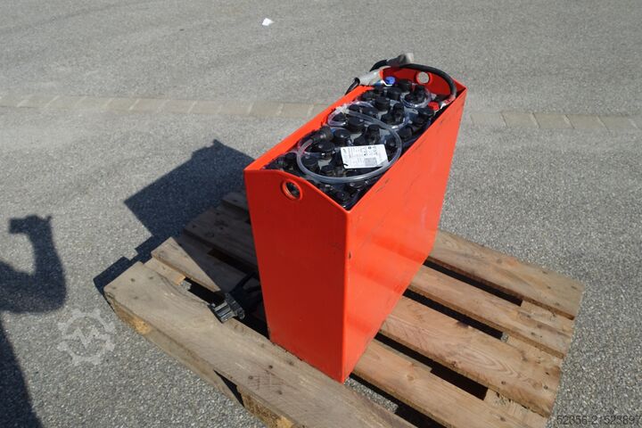 Staplerbatterie Batterie STUBA Staplerbatterie 24V 3PzB225 Ah C-5 79%