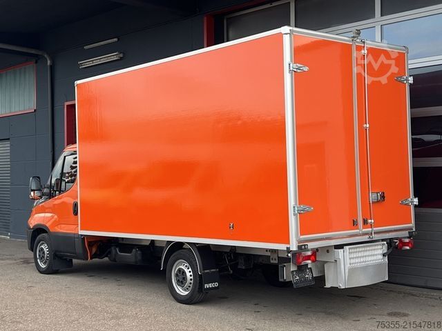 Transporter mit Koffer IVECO Daily 35S14A Hi-Matic Klima 4,35m Portaltüren