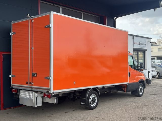 Transporter mit Koffer IVECO Daily 35S14A Hi-Matic Klima 4,35m Portaltüren