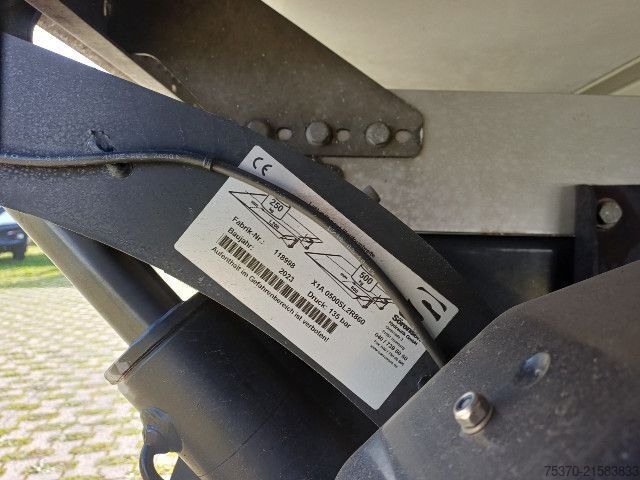 LKW mit Kofferaufbau IVECO DAILY 35C16 - 4100