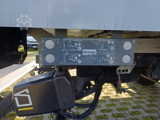 LKW mit Kofferaufbau IVECO DAILY 35C16 - 4100