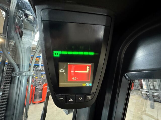 Front loader forklift Linde E 25 [ID: 160]