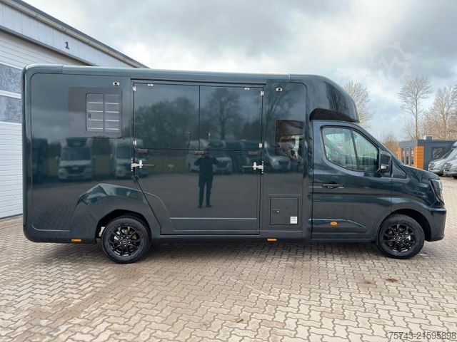 Viehtransporter RENAULT Master STX 5 Sitzer Haras ex. Lang Automatik